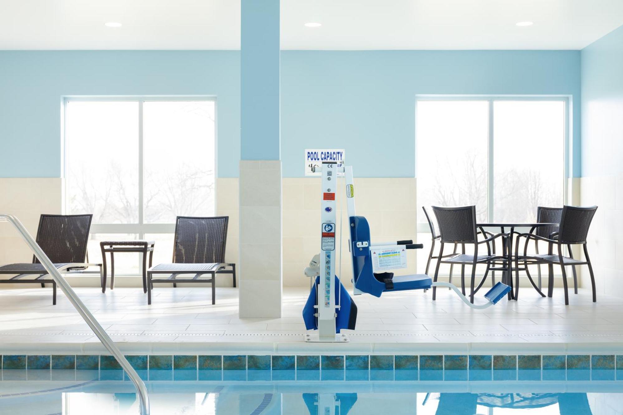 Holiday Inn Express - South Haven By Ihg Bagian luar foto